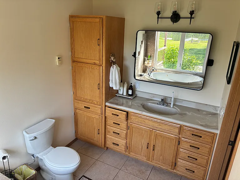E Palmdale Dr — Photo 10