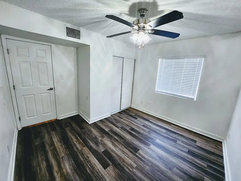 1309 W Taylor St — Photo 11