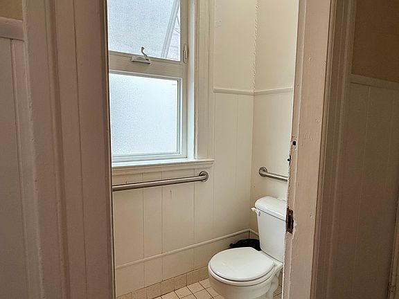 4th image of 1736 Polk St #114