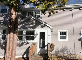 81 E Pattagansett Rd APT 49, Niantic, CT 06357