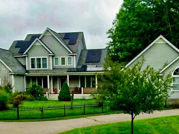 156 Fox Point Road, Newington, NH 03801