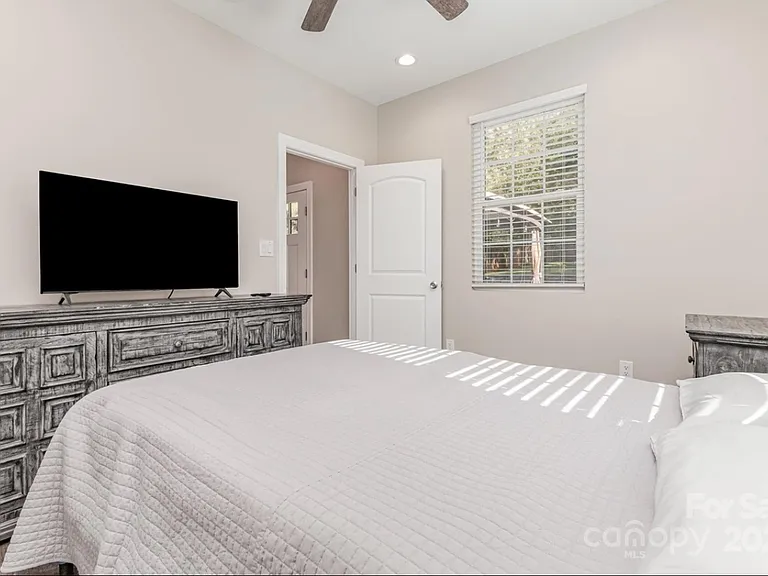 308 Sacco St — Photo 24
