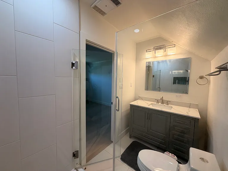 2121 W Chanticleer Rd #1 — Photo 7
