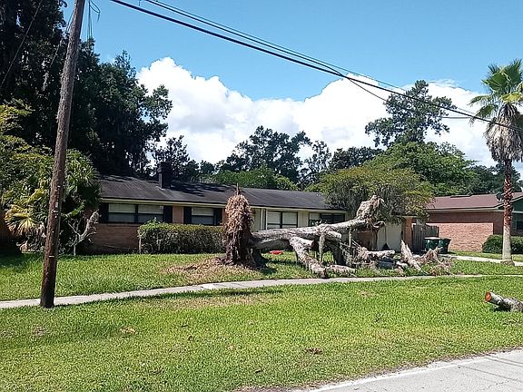 3rd image of 4832 San Clerc Rd