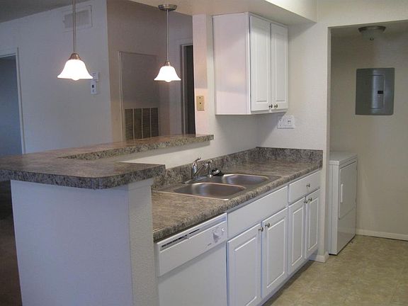 2nd image of 3201 St Martins Trl APT 2002