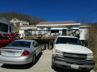 154 Golden Rd, Richlands, VA 24641