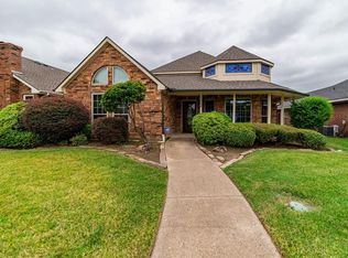 1522 Raleigh Dr, Carrollton, TX 75007