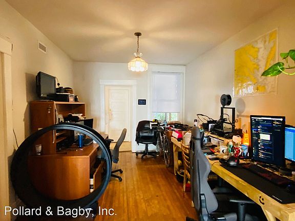 4th image of 2327 Floyd Ave APT 1