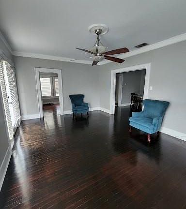2nd image of 1904 W Huisache Ave
