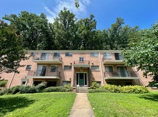 10618 Kenilworth Ave APT 204, Bethesda, MD 20814