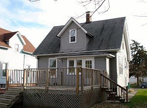 4th image of 839 E 1st St