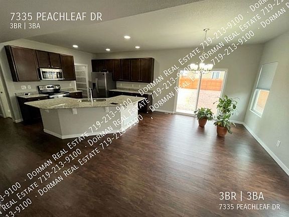 3rd image of 7335 Peachleaf Dr