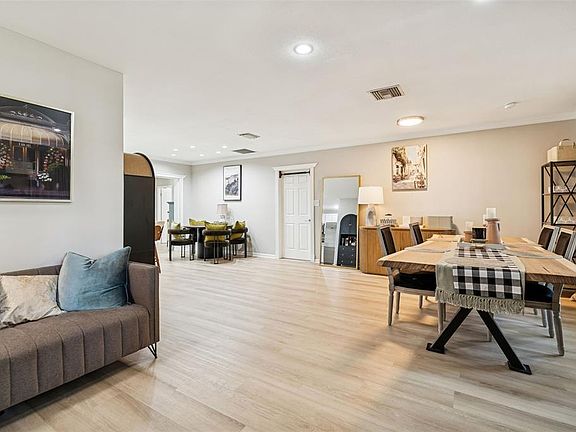 4th image of 2302 S ARRAWANA AVENUE