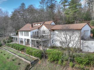 304 Deer Watch Ln, Blue Ridge, GA 30513