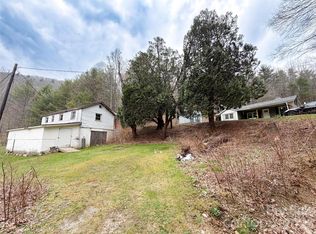 658 Upper Hanging Rock Rd, Spruce Pine, NC 28777