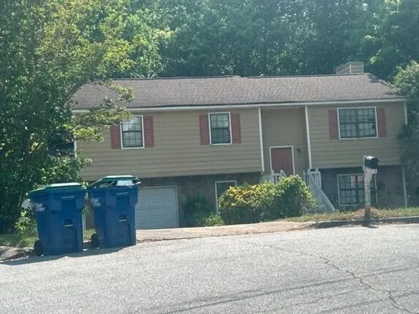 355 Lori Ln, Riverdale, GA 30296