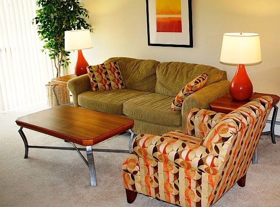 3rd image of 3921 Valley View Dr N APT 105