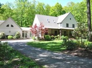 37 Lost Woods Rd, Boyertown, PA 19512