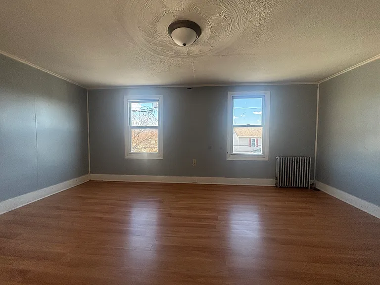 51 Barney St — Photo 4