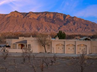 9 E Alary Ln, Corrales, NM 87048