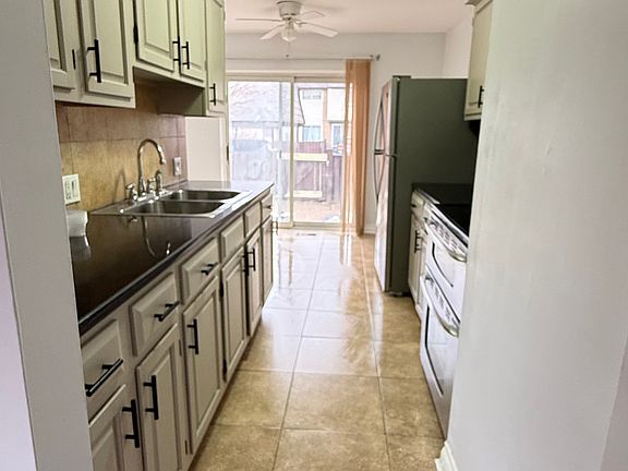 5th image of 8401 Eighteen Mile Rd #54