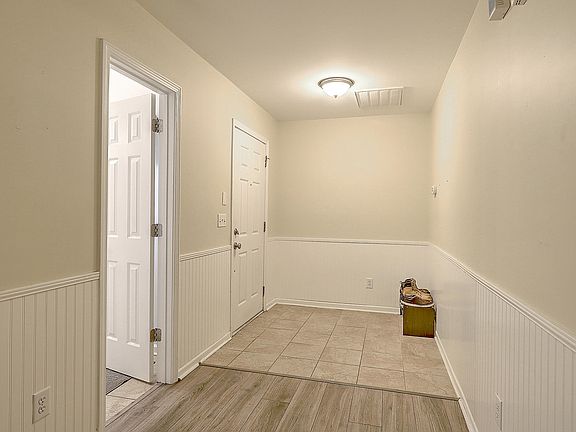 4th image of 5150 Trump St Unit 1203