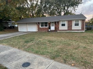 2371 Zumbehl Rd, Saint Charles, MO 63301