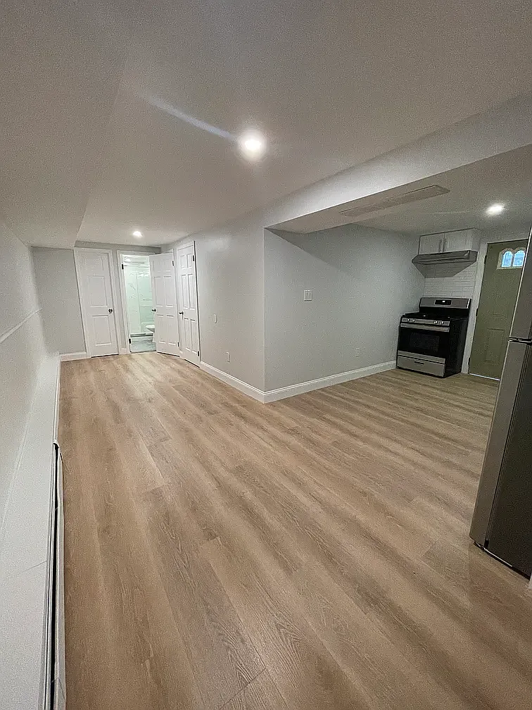 1 bed, 600 sqft, $1,800 — Photo 2
