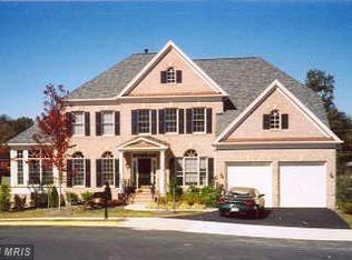 10118 Daniels Run Way, Fairfax, VA 22030
