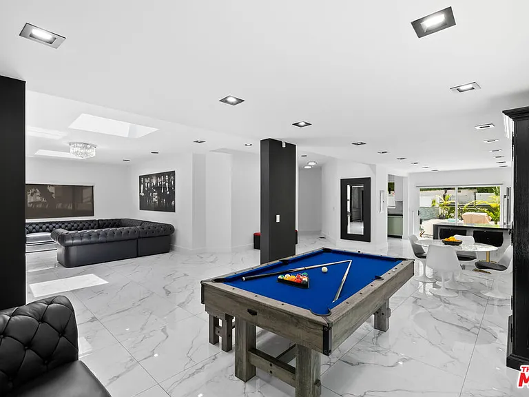 1750 N Beverly Glen Blvd — Photo 8