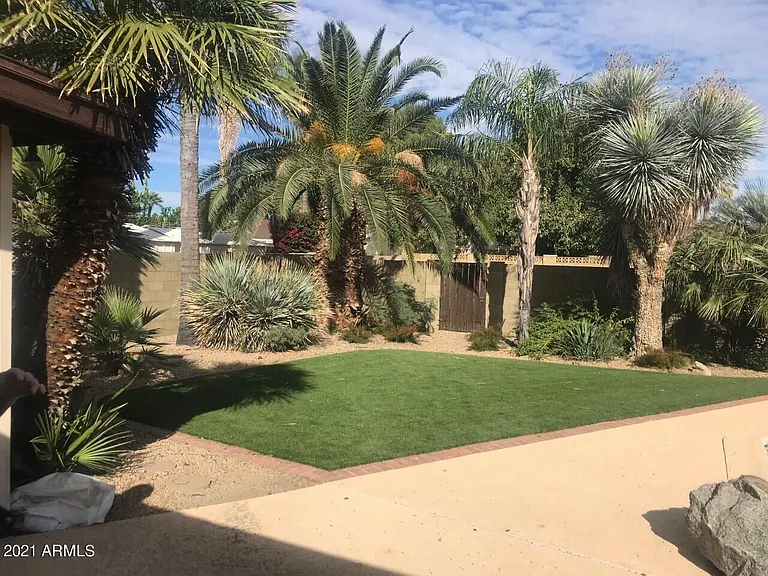 3924 E Yucca St — Photo 9