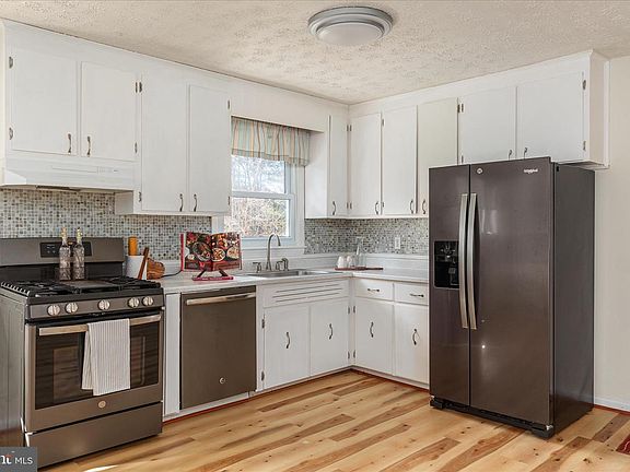 5th image of 113 Williamson Rd