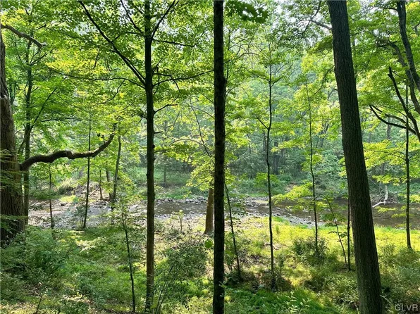 Owl Hollow Way, Riegelsville, PA 18077