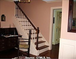 2nd image of 27 Old Farms Rd