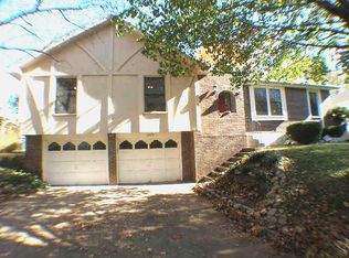 1308 SW 21st St, Blue Springs, MO 64015