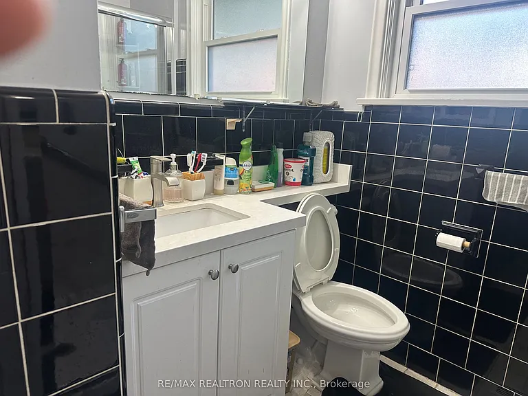 135 Treverton Dr #MAIN — Photo 16