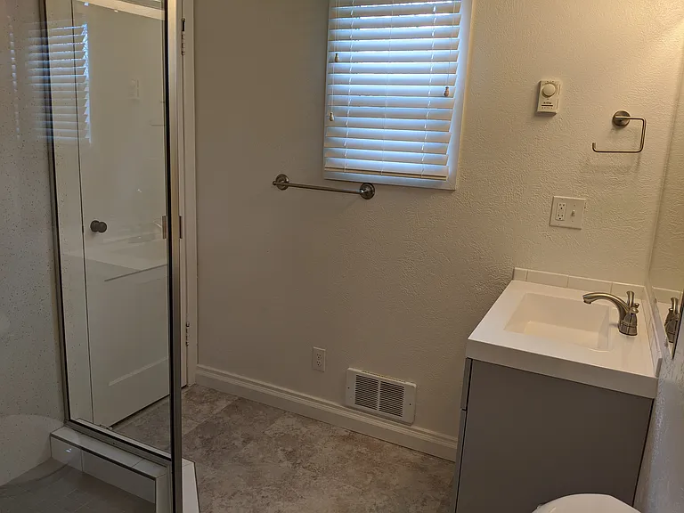 3502 Rose Hill St — Photo 7