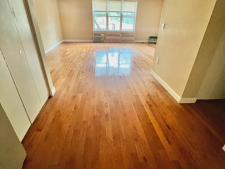 44-30 Douglaston Pkwy #4C — Photo 8