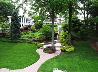 18053 N Fruitport Rd, Spring Lake, MI 49456