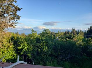 377 Rangeview Ave, Homer, AK 99603