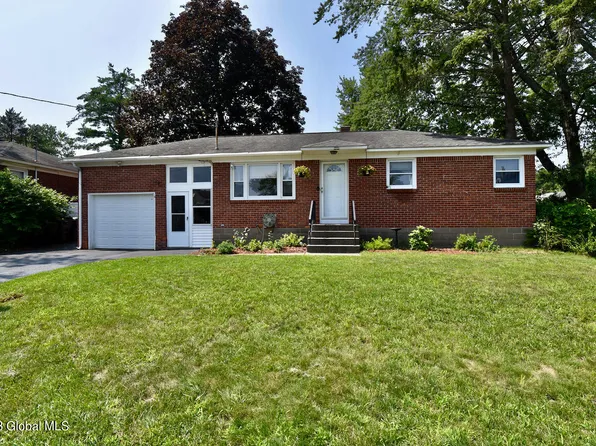 1 Roe Avenue, Colonie, NY 12205