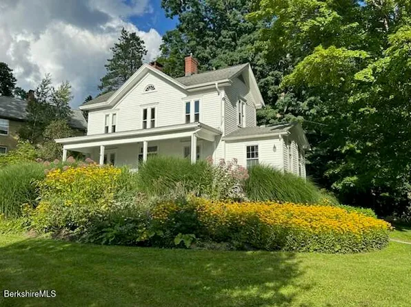 8 Yale Hill Rd, Stockbridge, MA 01262