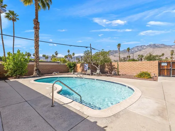 508 Desert View Dr #2, Palm Springs, CA 92264