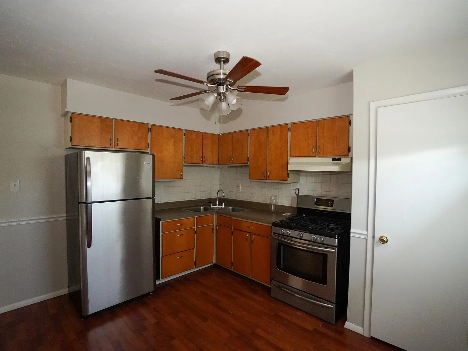 394 Mary Street - 1 — Photo 2