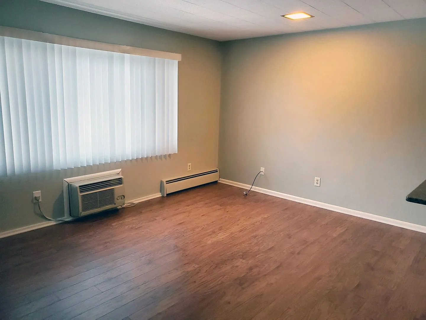 845 2nd St SW — Photo 3