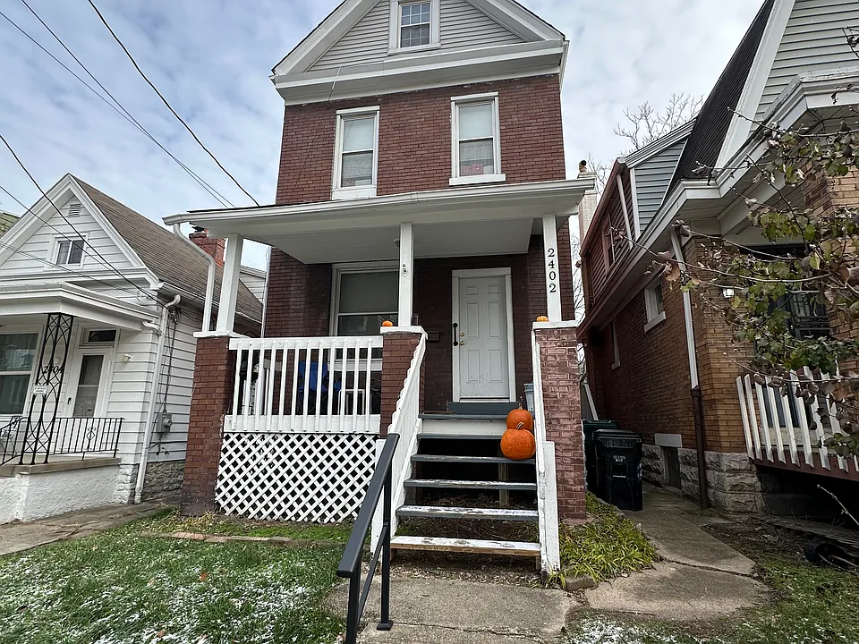 2402 Fairview Ave