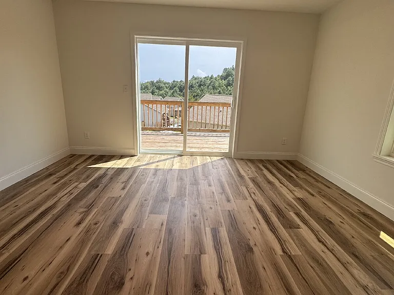 380 Quinn Hill Ln — Photo 7