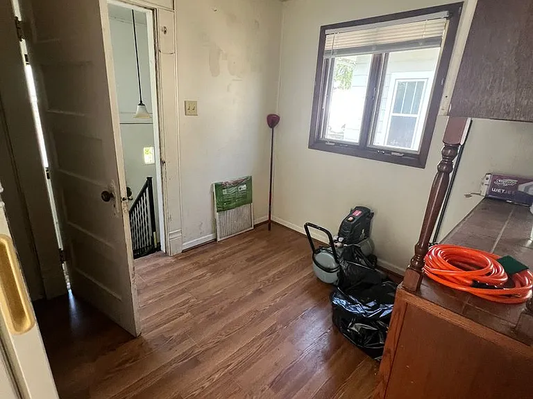 412 S Peach Ave — Photo 7