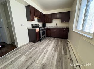 1465 E 69th St APT 1B, Chicago, IL 60637