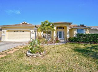 5565 Sweetwater Oak Dr, Sarasota, FL 34232